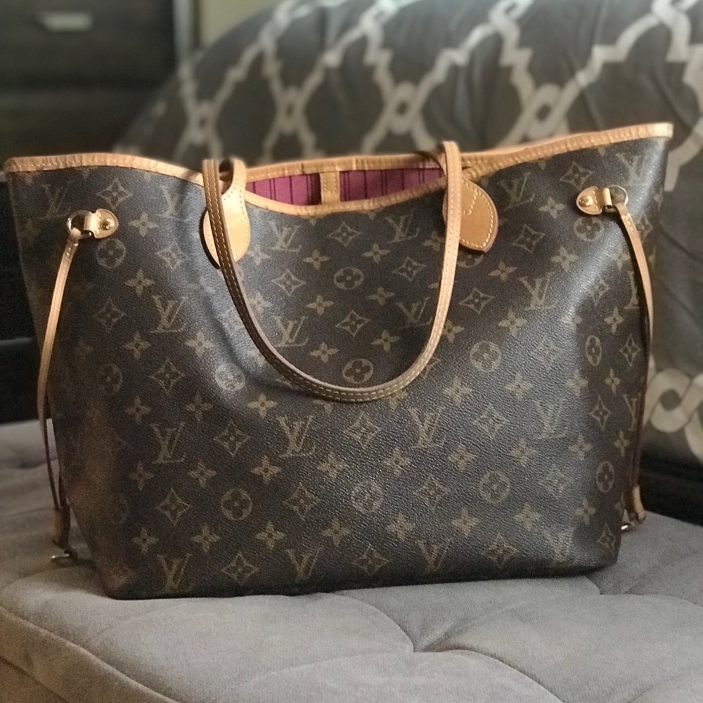 Louis Vuitton Neverfull MM Pivoine
